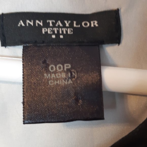 Ann Taylor Petite zip back dress black cuteout dress - Picture 4 of 4